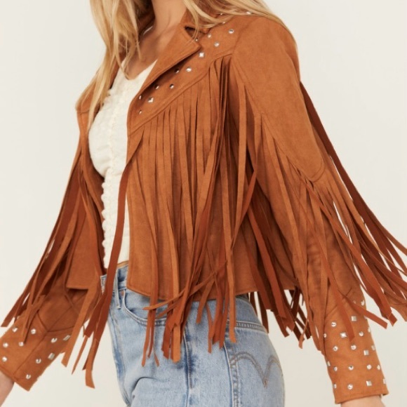 NWT Blue B Fringe Faux Suede Studded Jacket - Camel - Size Small - Picture 2 of 3